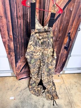 Camouflage Hunting Bib Overalls with Adjustable Straps
